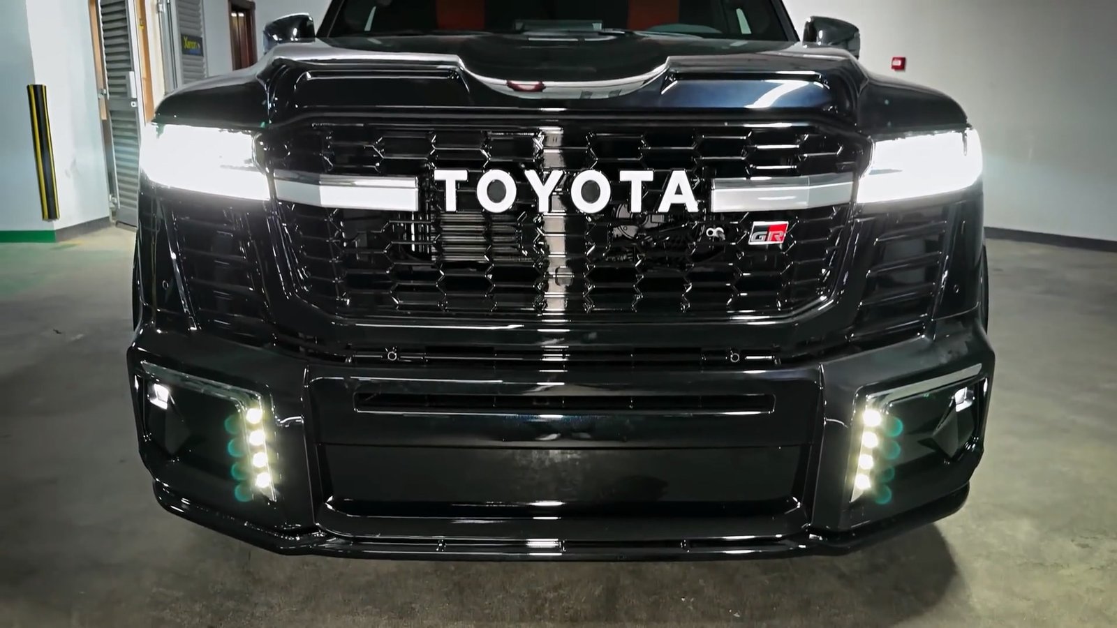 Exterior 2026 Toyota Land Cruiser (7)