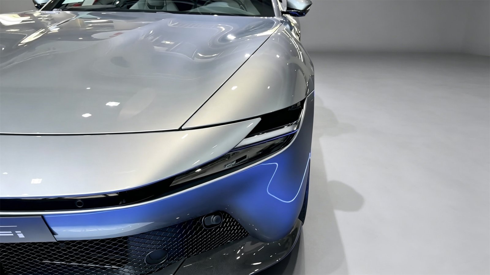 Front Light 2027 Ferrari Amalfi