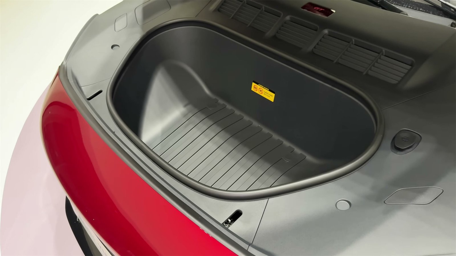 Front Trunk 2026 Xiaomi YU7 GT