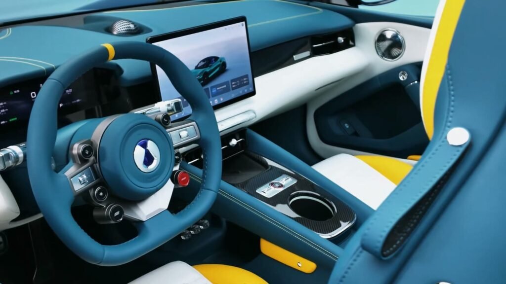 Interior 1 BYD Denza Z Roadster.jpg
