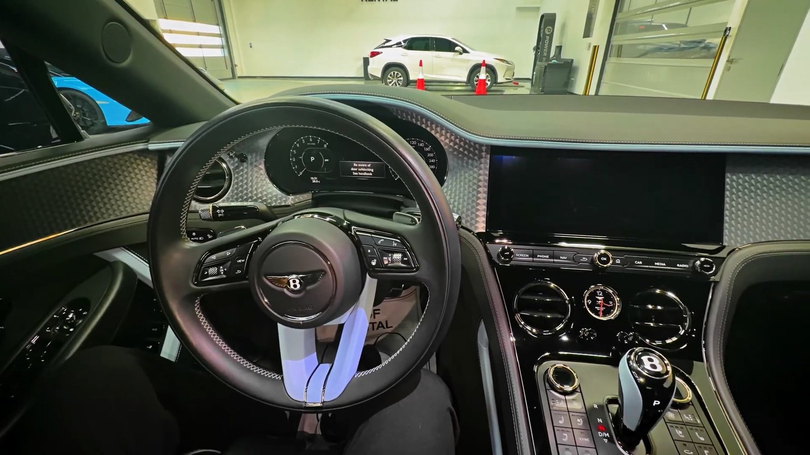 Interior 2026 Bentley Continental GTC (13)