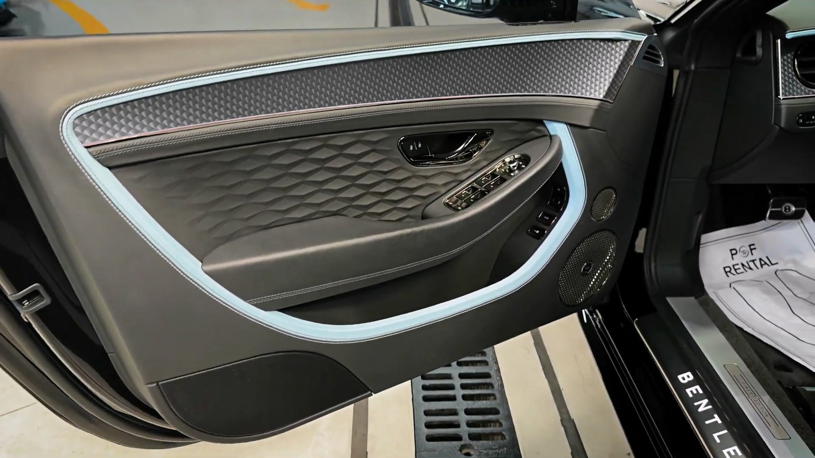 Interior 2026 Bentley Continental GTC (2)