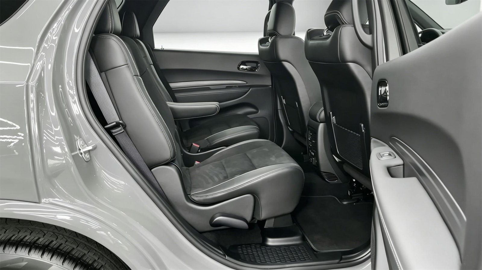 Interior 2027 Dodge Durango SRT (1)