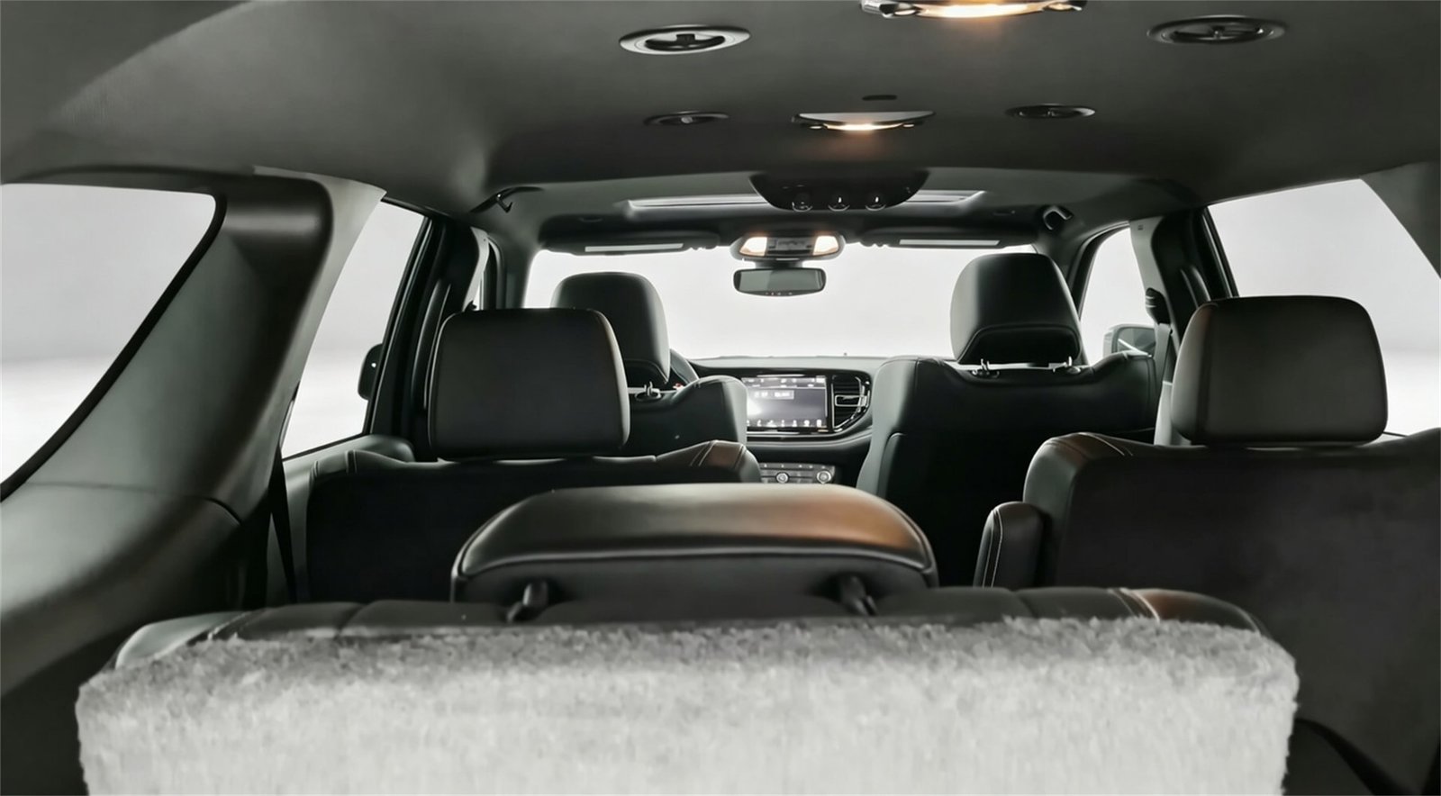 Interior 2027 Dodge Durango SRT (5)
