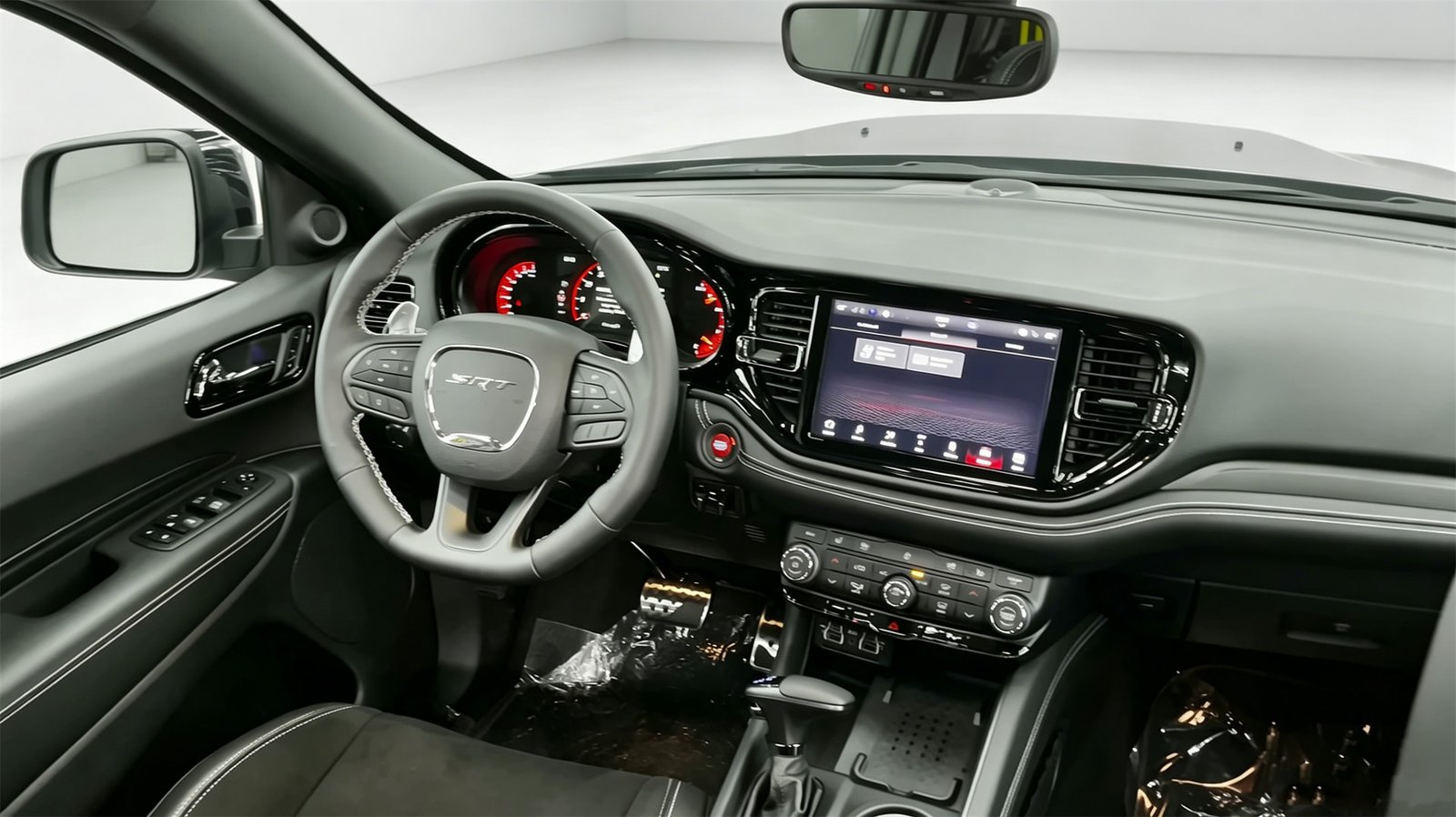 Interior 2027 Dodge Durango SRT (6)