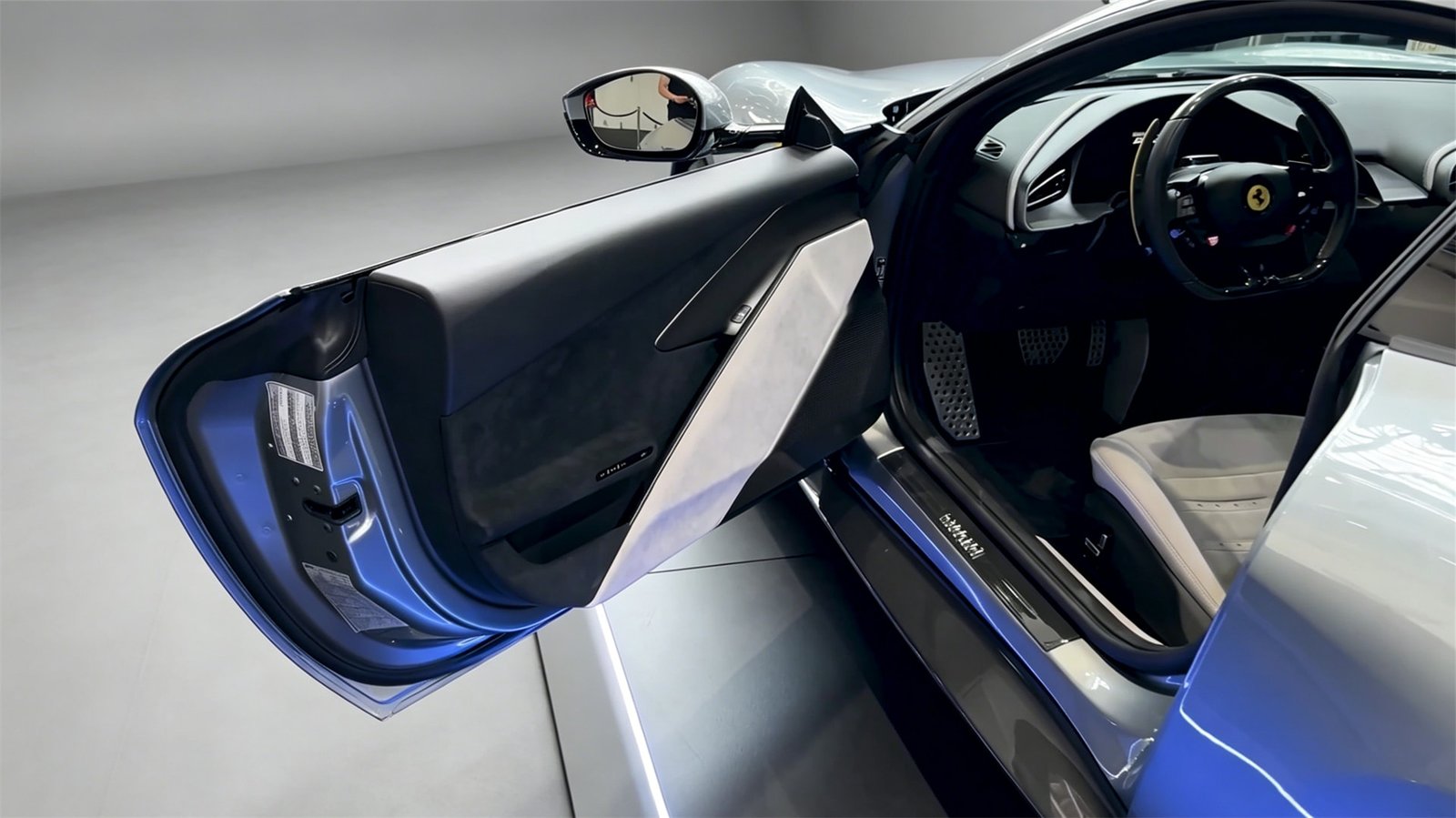 Interior 2027 Ferrari Amalfi (1)