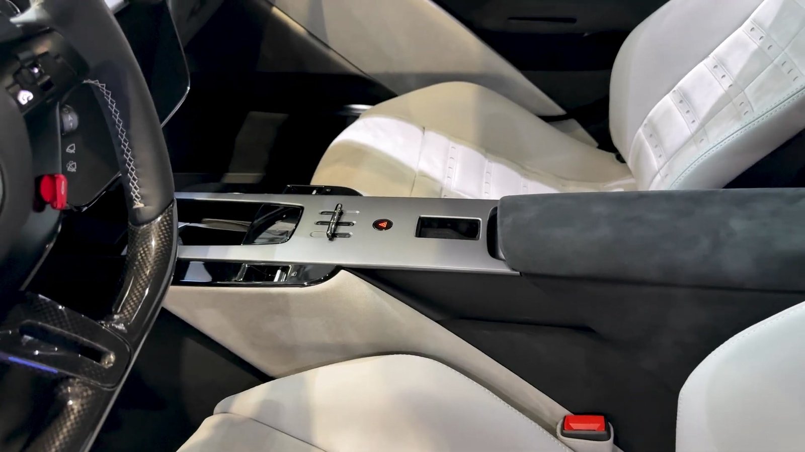 Interior 2027 Ferrari Amalfi (13)
