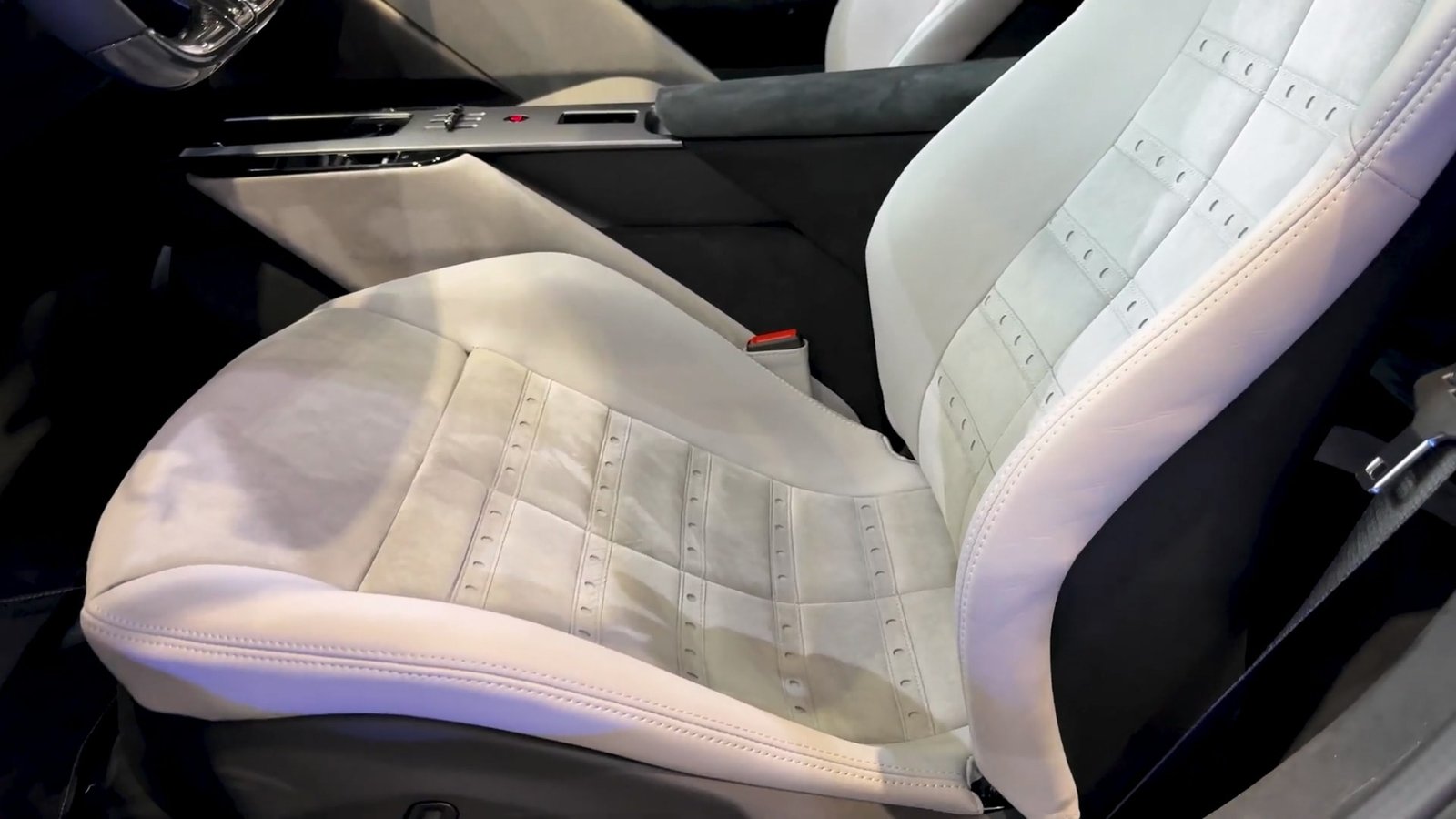 Interior 2027 Ferrari Amalfi (6)