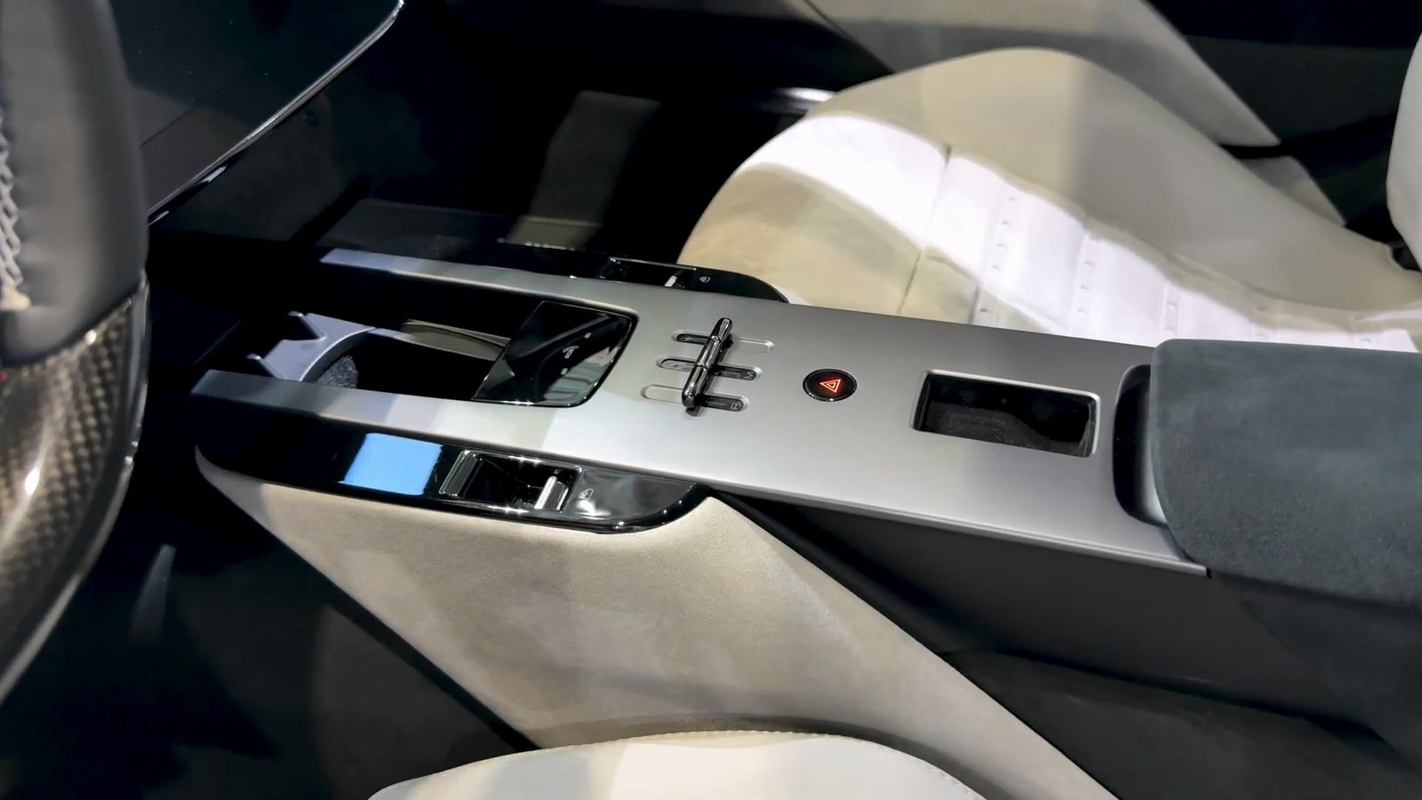 Interior 2027 Ferrari Amalfi (7)