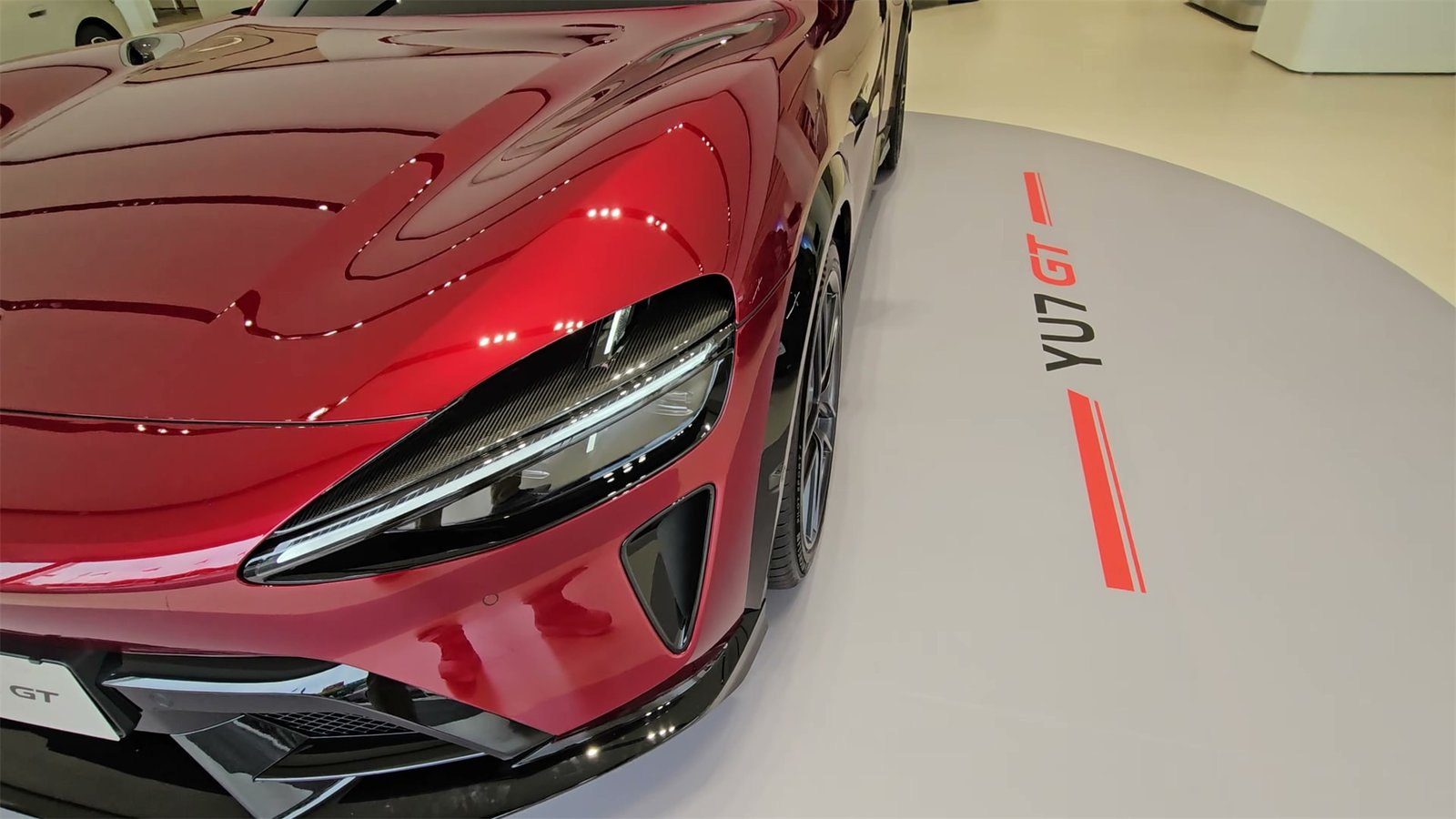 Light 2026 Xiaomi YU7 GT