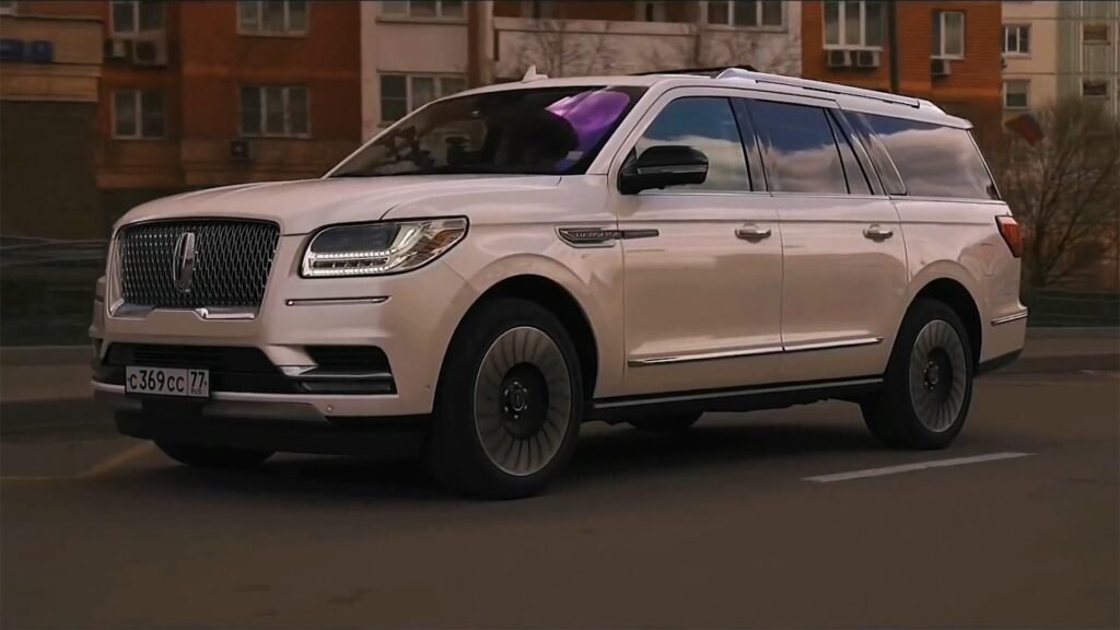 Lincoln Navigator