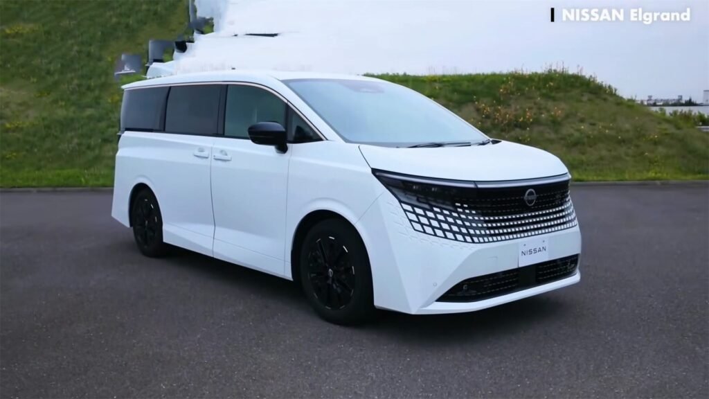 Nissan Elgrand 1