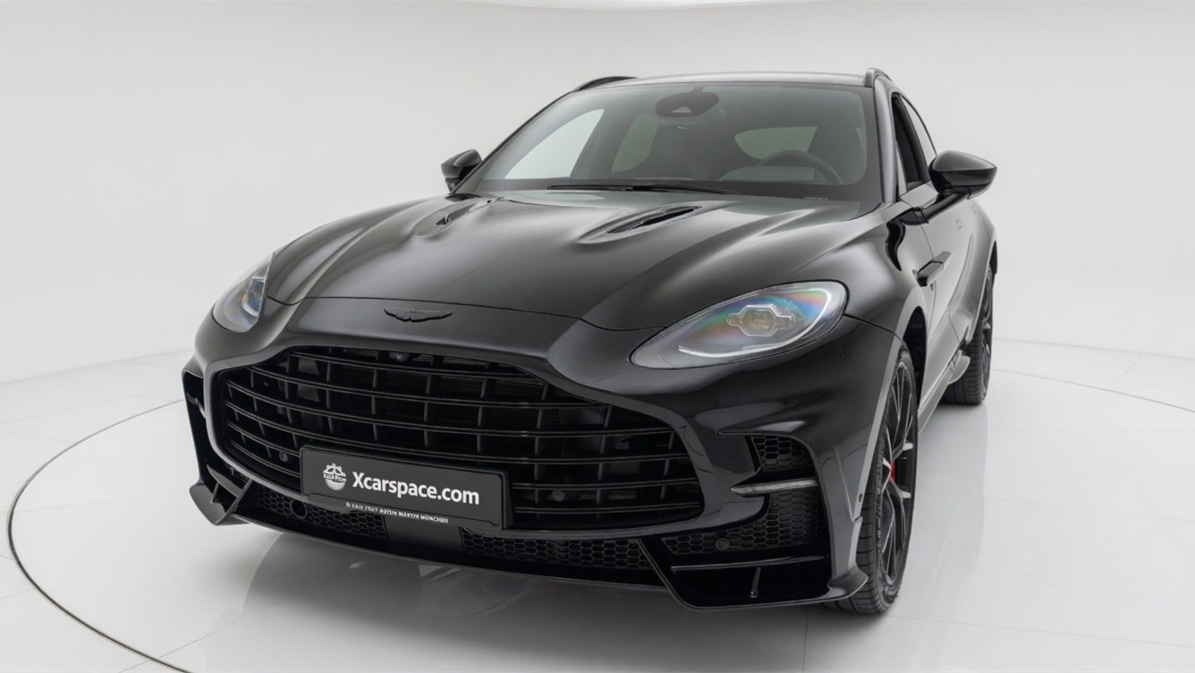 Overview 2026 Aston Martin DBX S