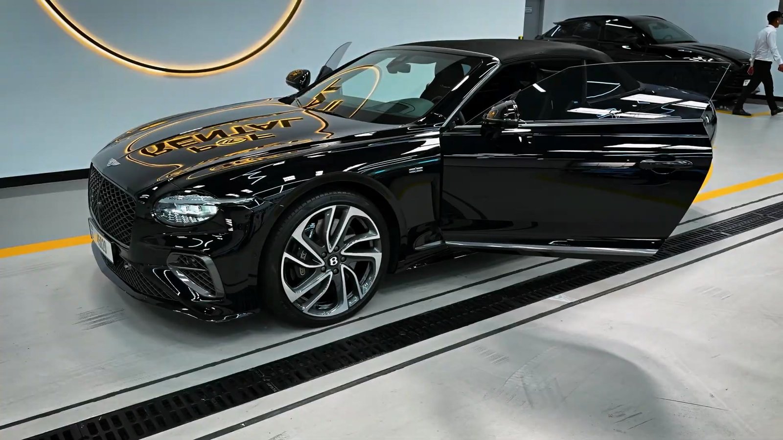Overview 2026 Bentley Continental GTC (1)