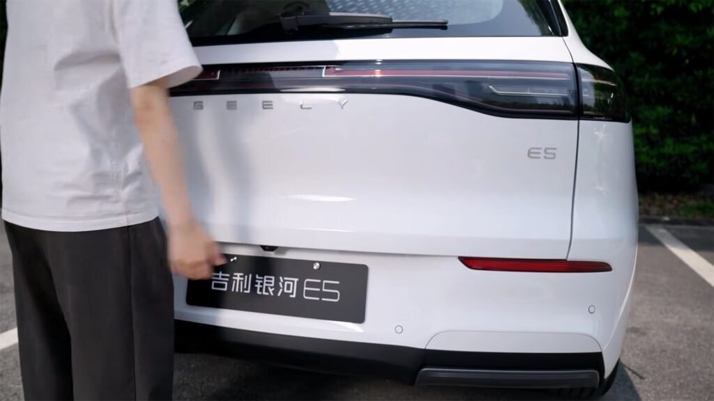 Rear 1 2026 Geely Galaxy E5