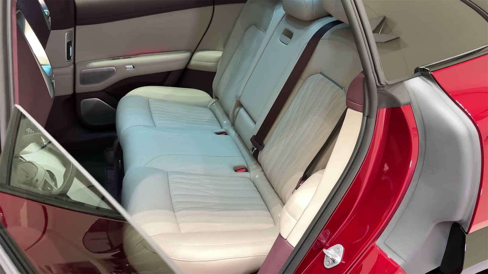 Rear Seats 2026 Xiaomi YU7 GT