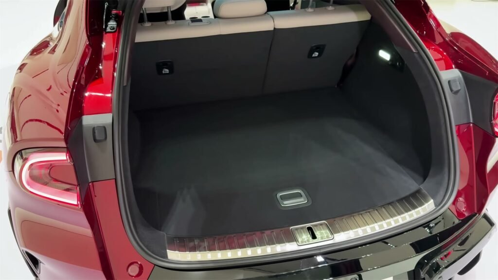 Rear Trunk 2026 Xiaomi YU7 GT