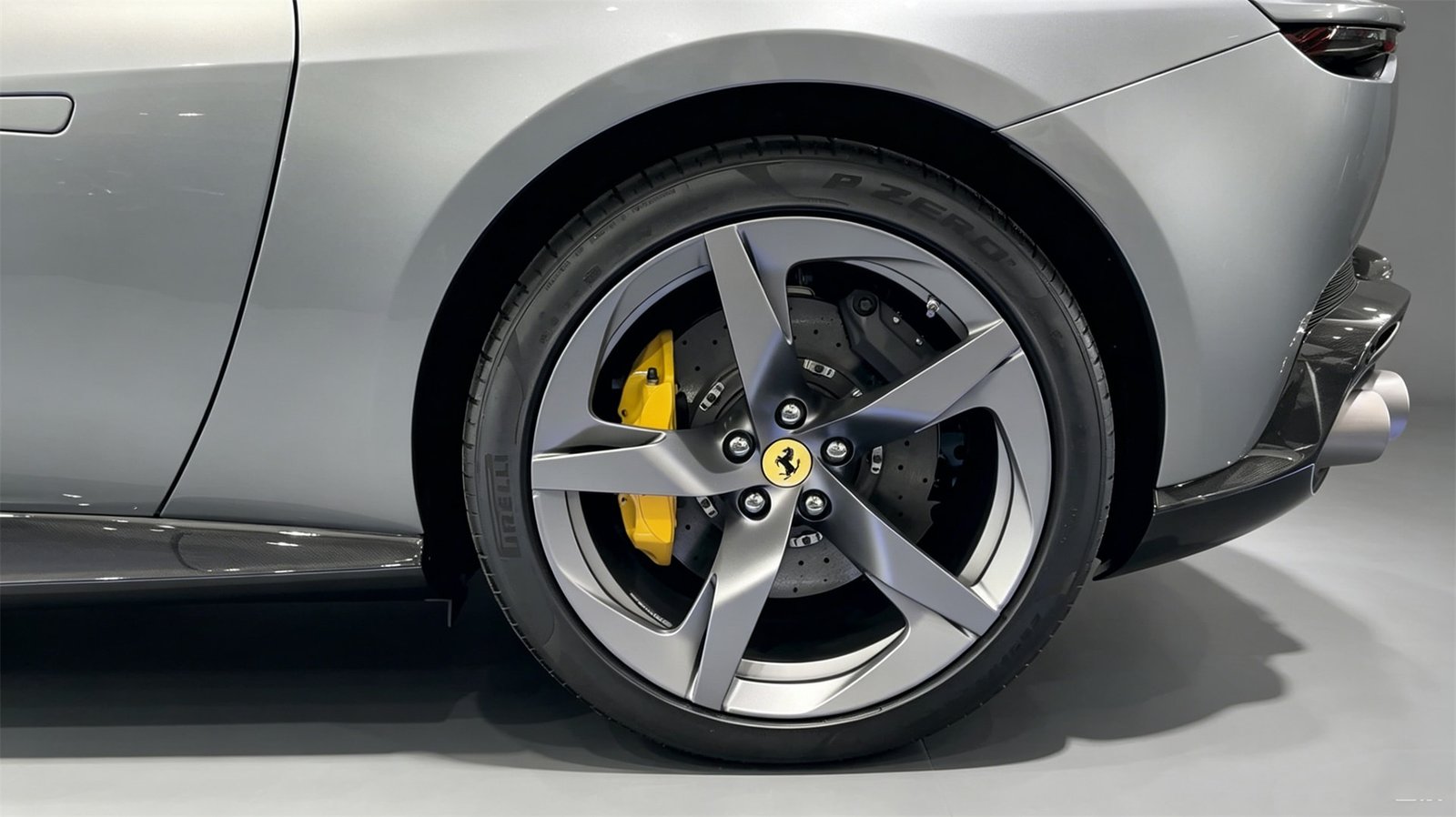 Rear Wheel 2027 Ferrari Amalfi
