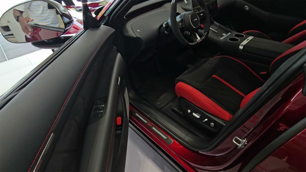 Red Black Interior 2026 Xiaomi YU7 GT (1)
