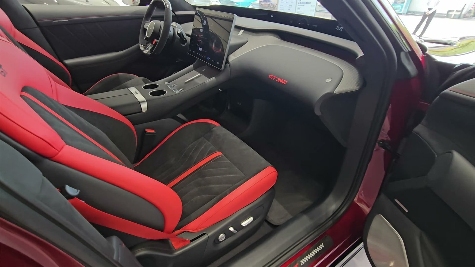 Red Black Interior 2026 Xiaomi YU7 GT (5)