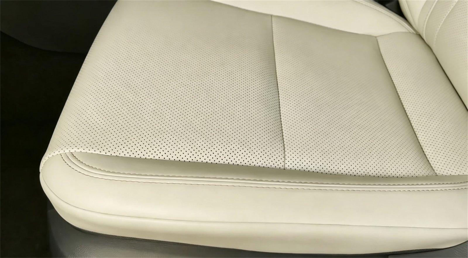 Seat Texture 2026 Lexus LM