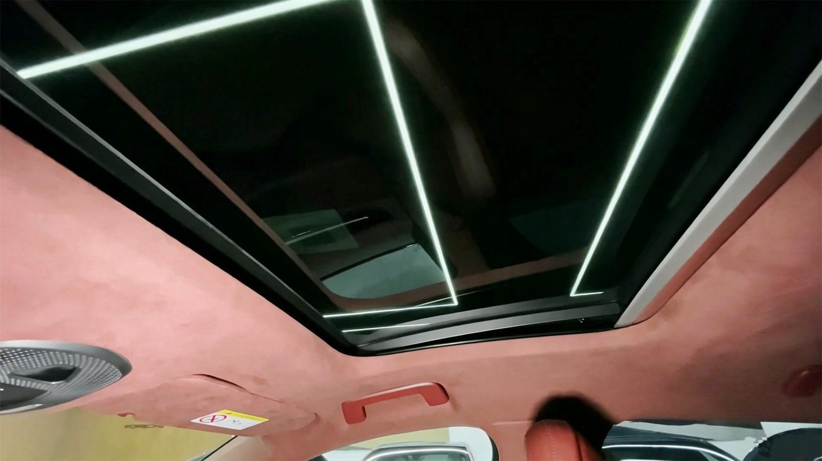 Sunroof 2027 Porsche Panamera GTS
