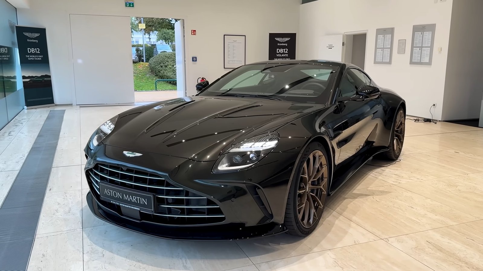 2026 Aston Martin Vantage