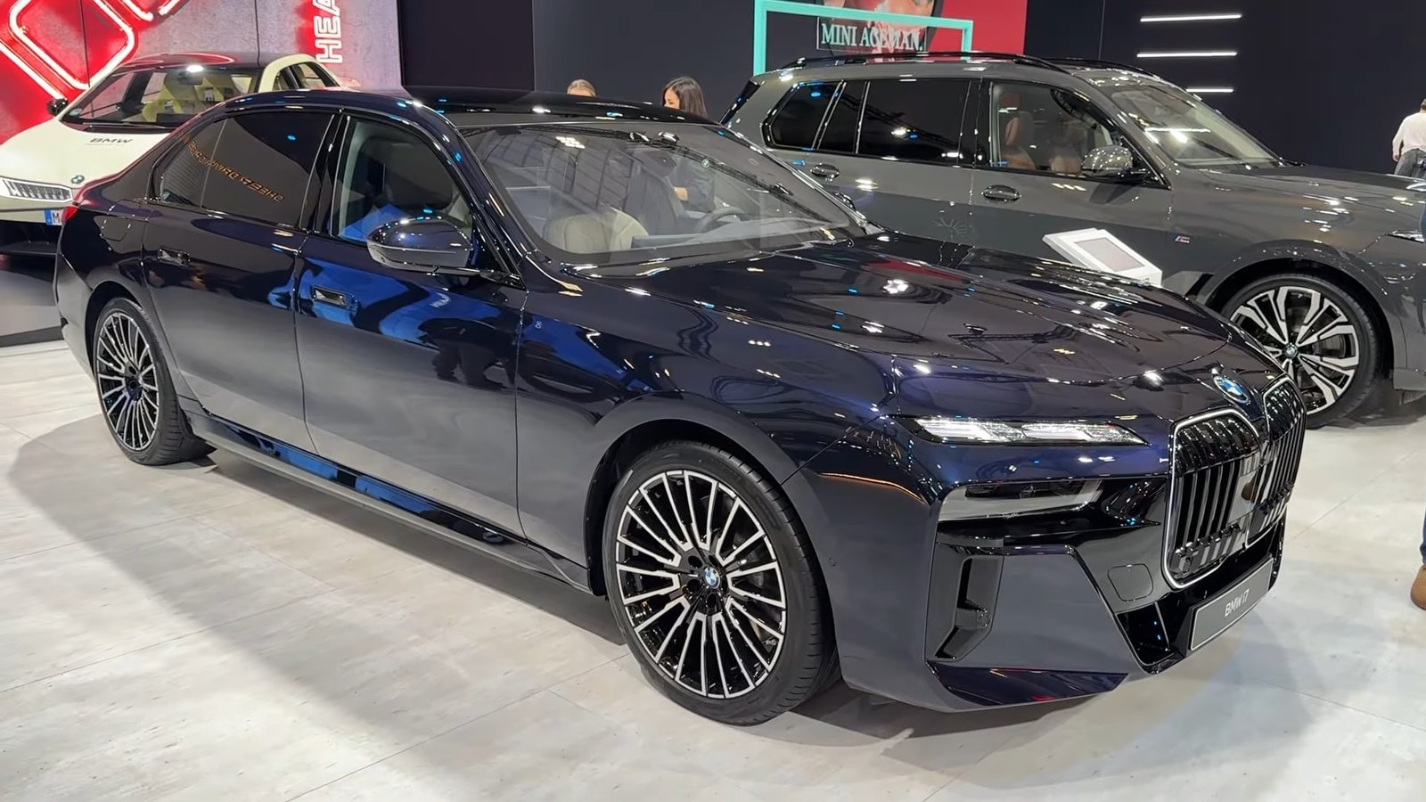 2026 BMW i7 M70