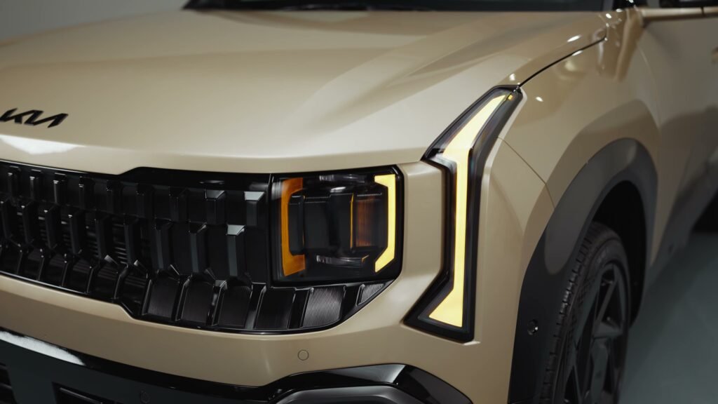 Close Up 2027 Kia Seltos (4)
