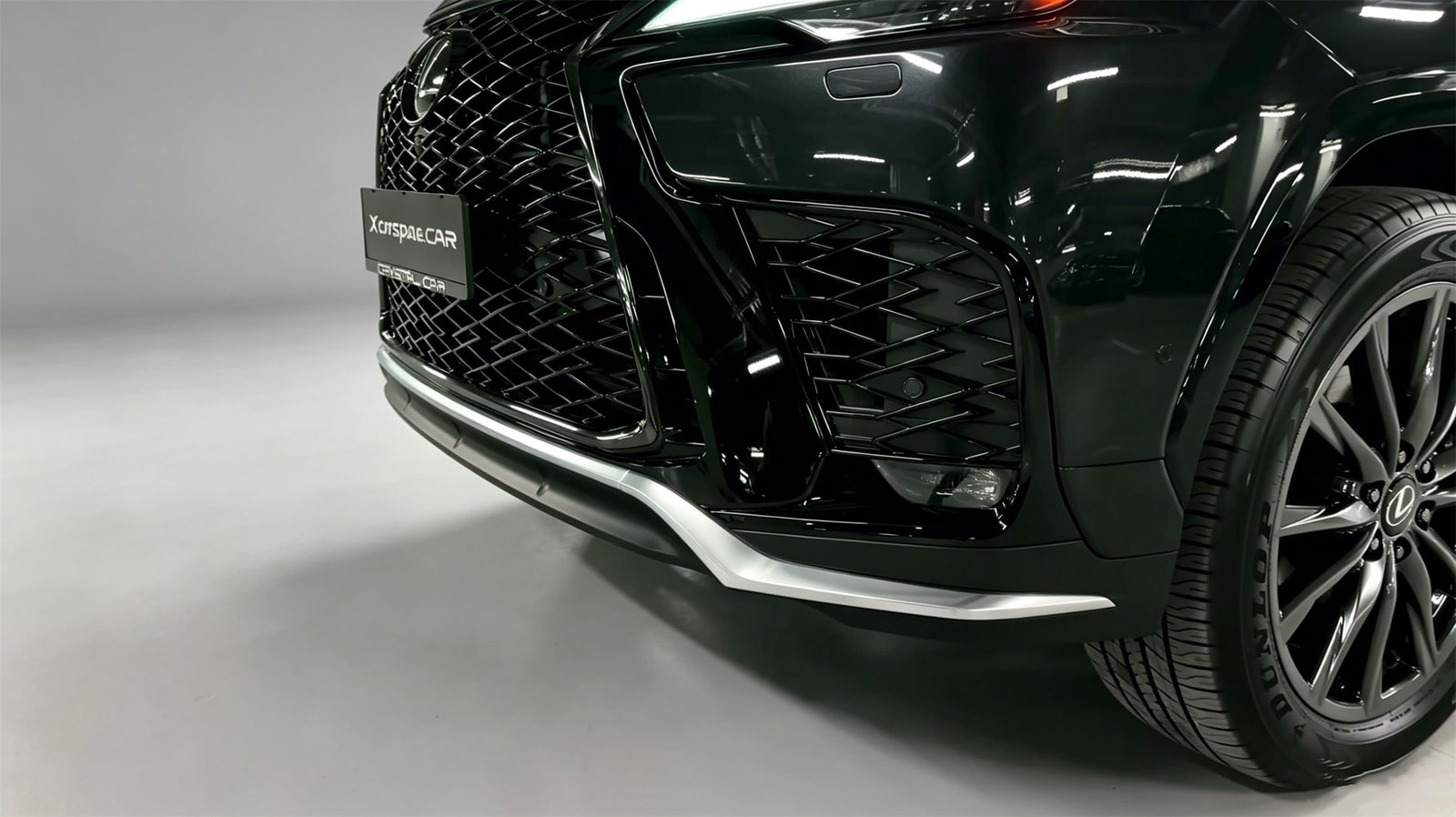 Close up 2026 Lexus LX700h (1)