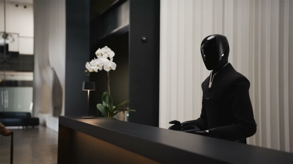 Desk Staff Figure 03