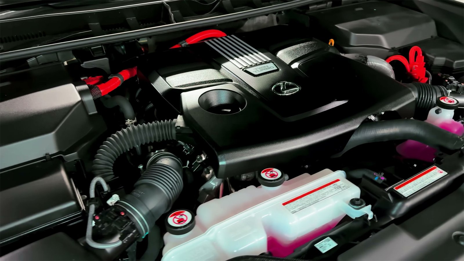 Engine 2026 Lexus LX700h (3)