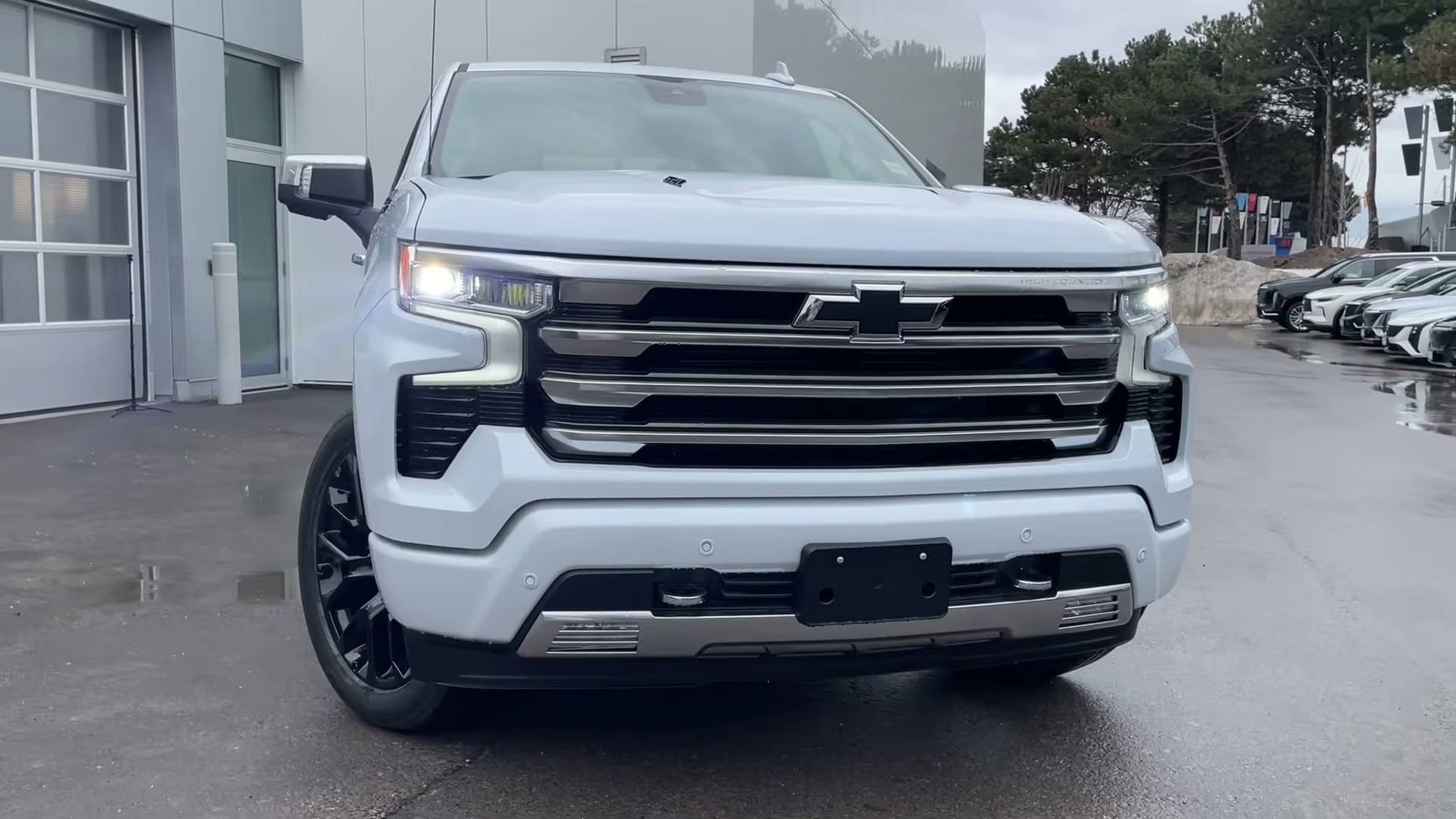 Exterior 2026 Chevrolet Silverado 1500 (1)