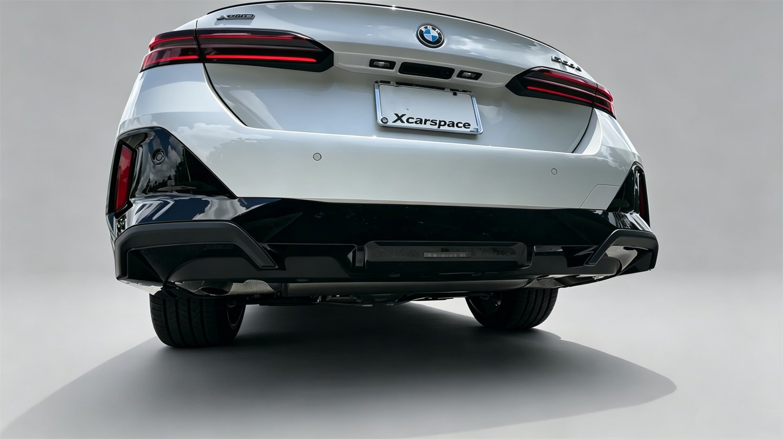 Exterior 2027 BMW 550e (10)