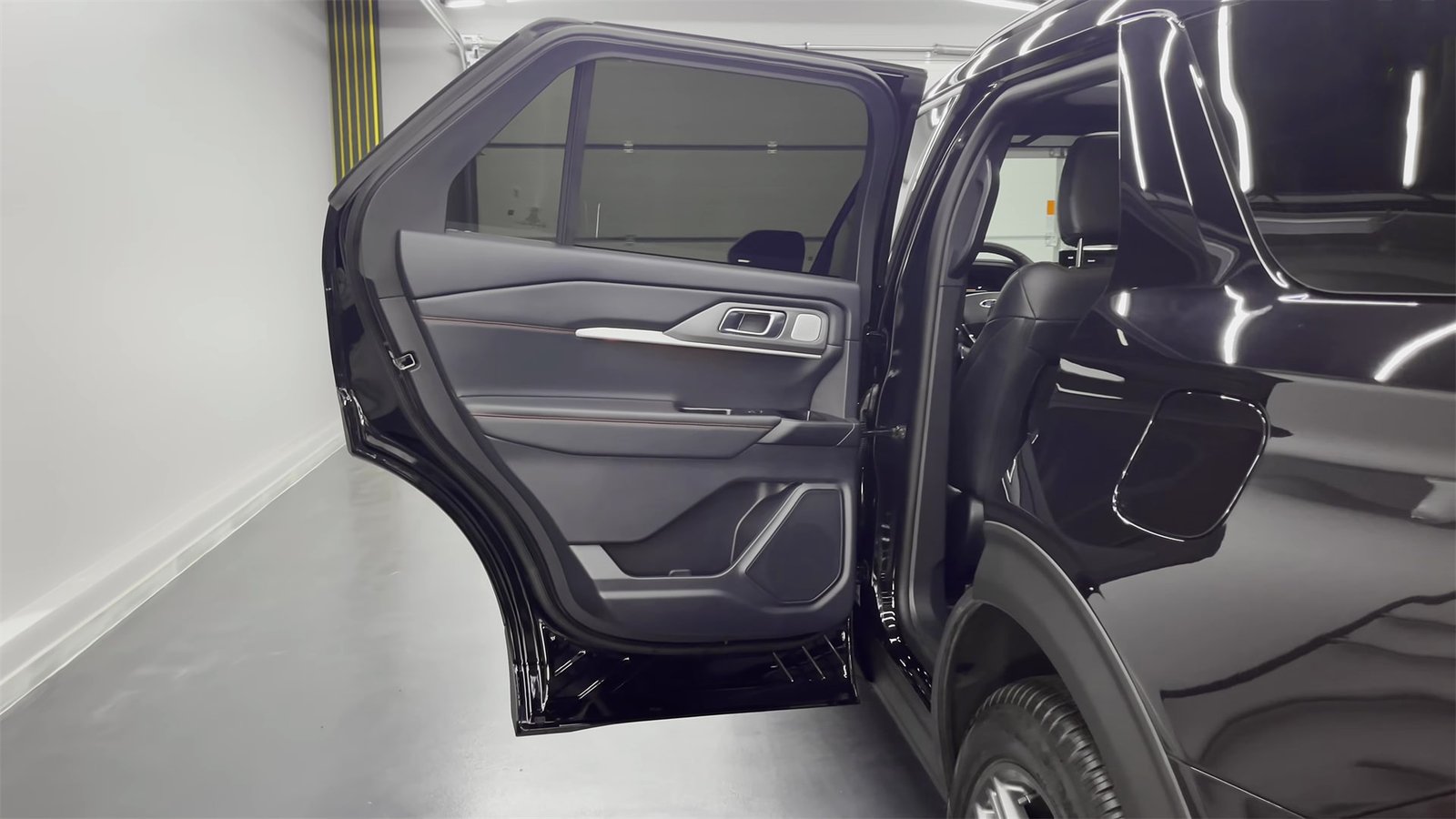 Exterior 2027 Ford Explorer ST (8)