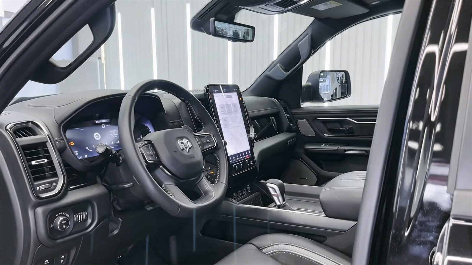 Interior 2026 RAM 1500 Rebel GT (2)