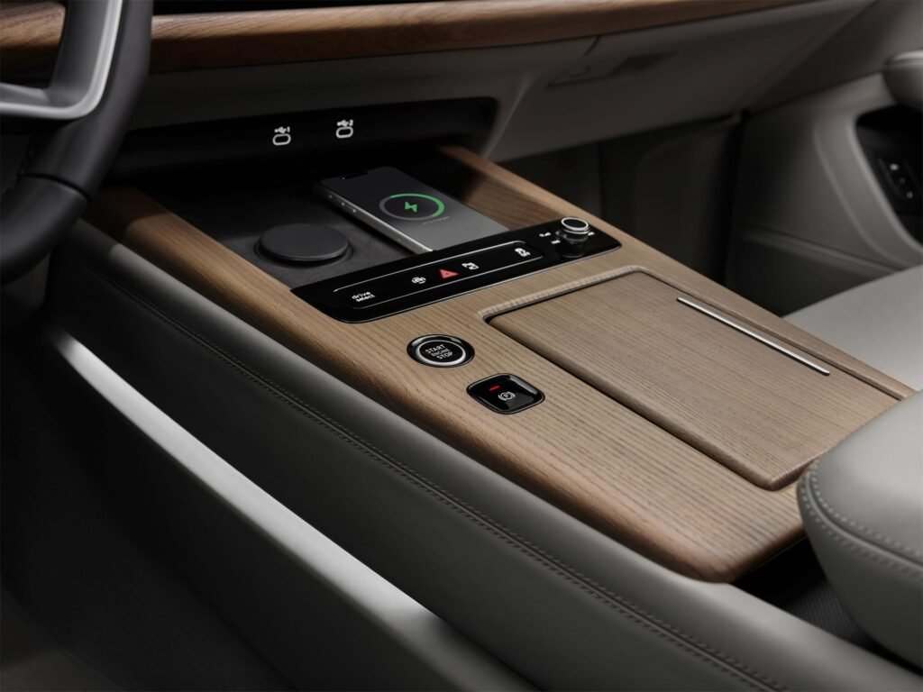 Interior 2027 Audi Q7 (5)
