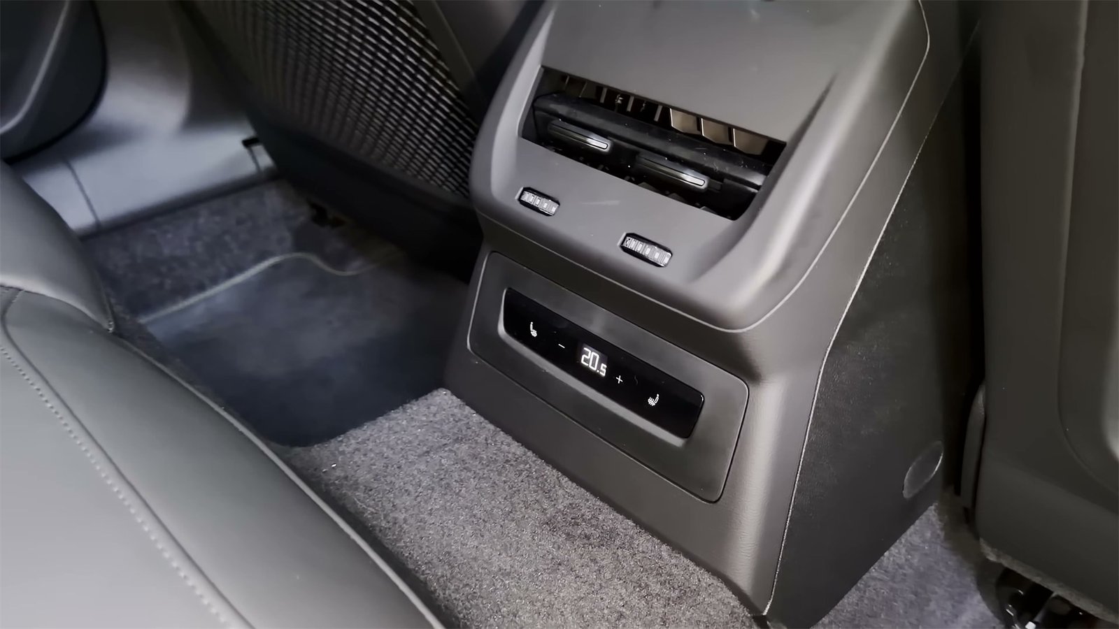 Interior 2027 Audi RS5 (2)