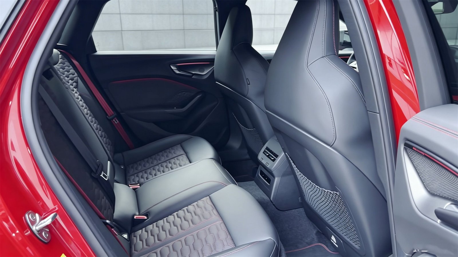 Interior 2027 Audi RS5 Avant (5)
