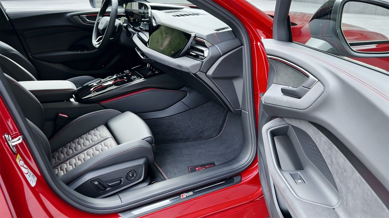 Interior 2027 Audi RS5 Avant (7)
