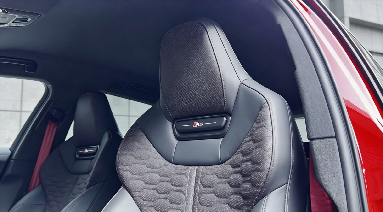 Interior 2027 Audi RS5 Avant (9)