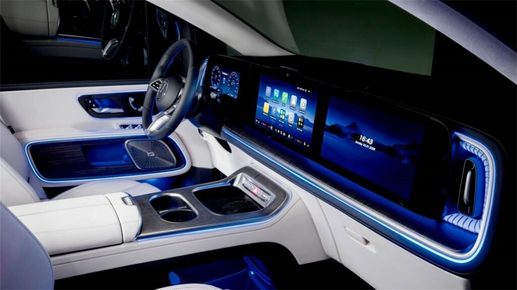 Interior 2027 Mercedes Benz VLE (1)