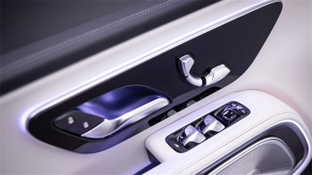 Interior 2027 Mercedes Benz VLE (15)