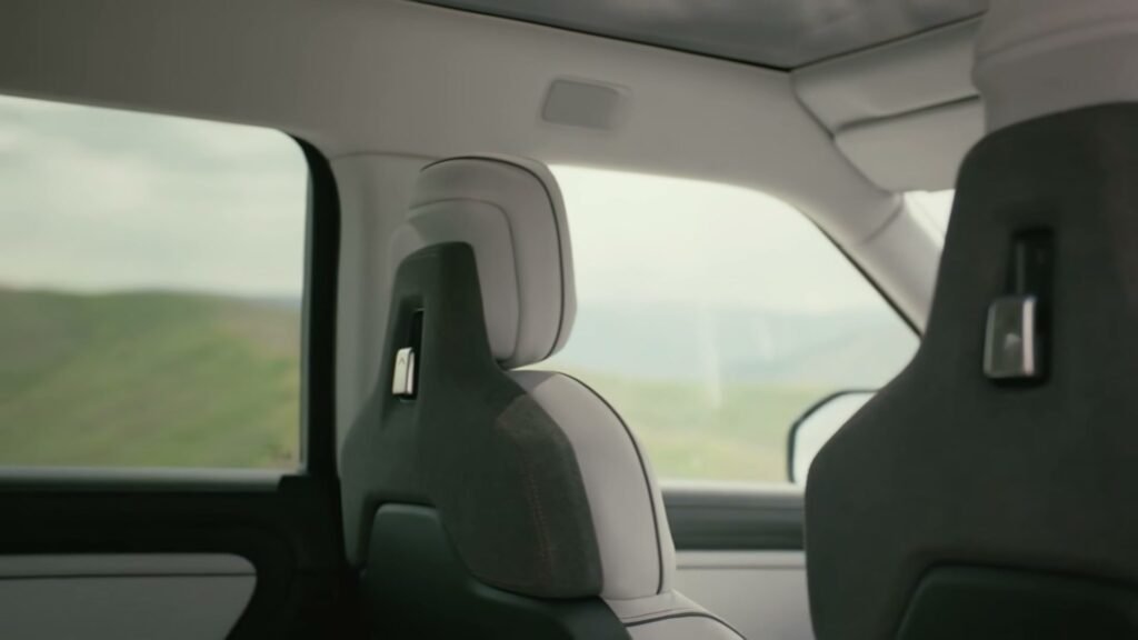 Interior 2027 Rivian R2 (5)