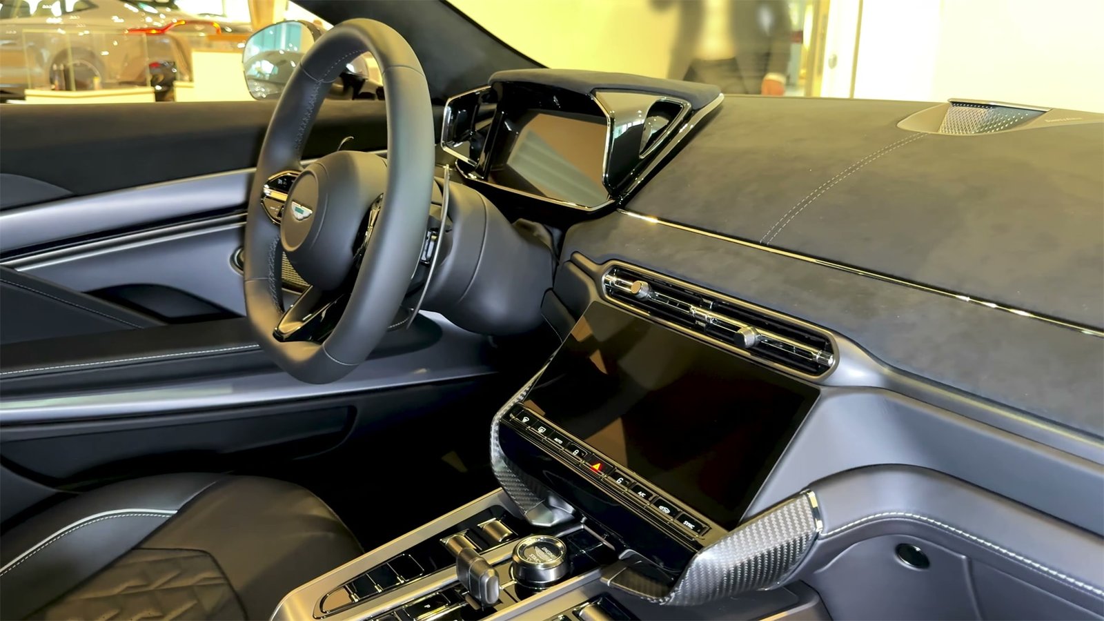 Interior Aston Martin Vanquish Volante (11)