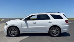 Midsize three-row SUVs compared for 2026 buyers