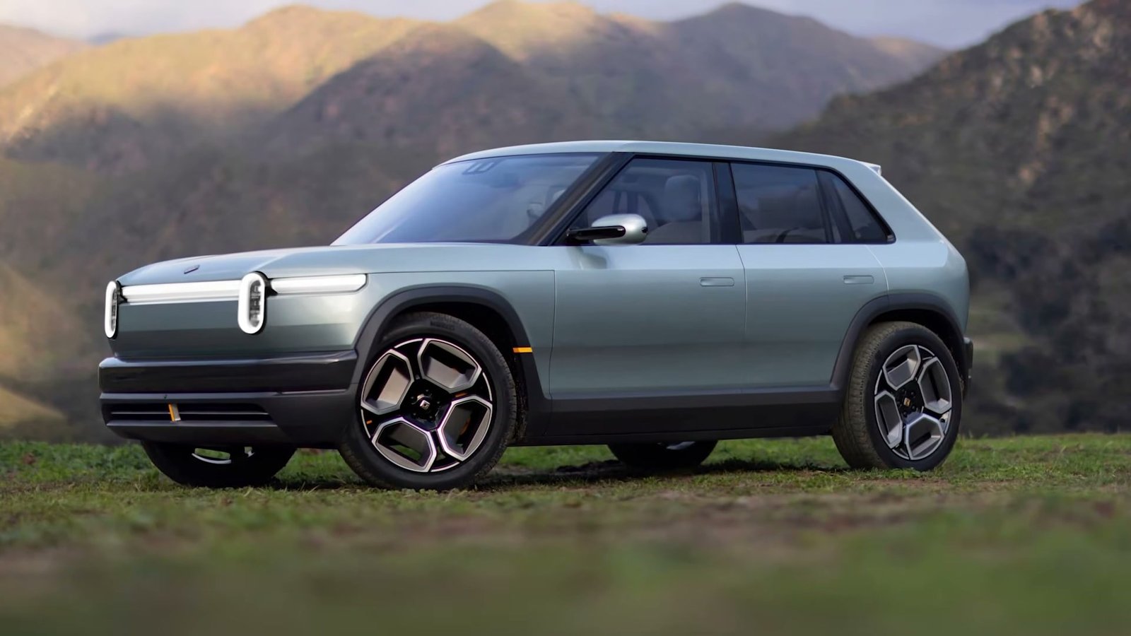 Overview 2027 Rivian R2 (3)