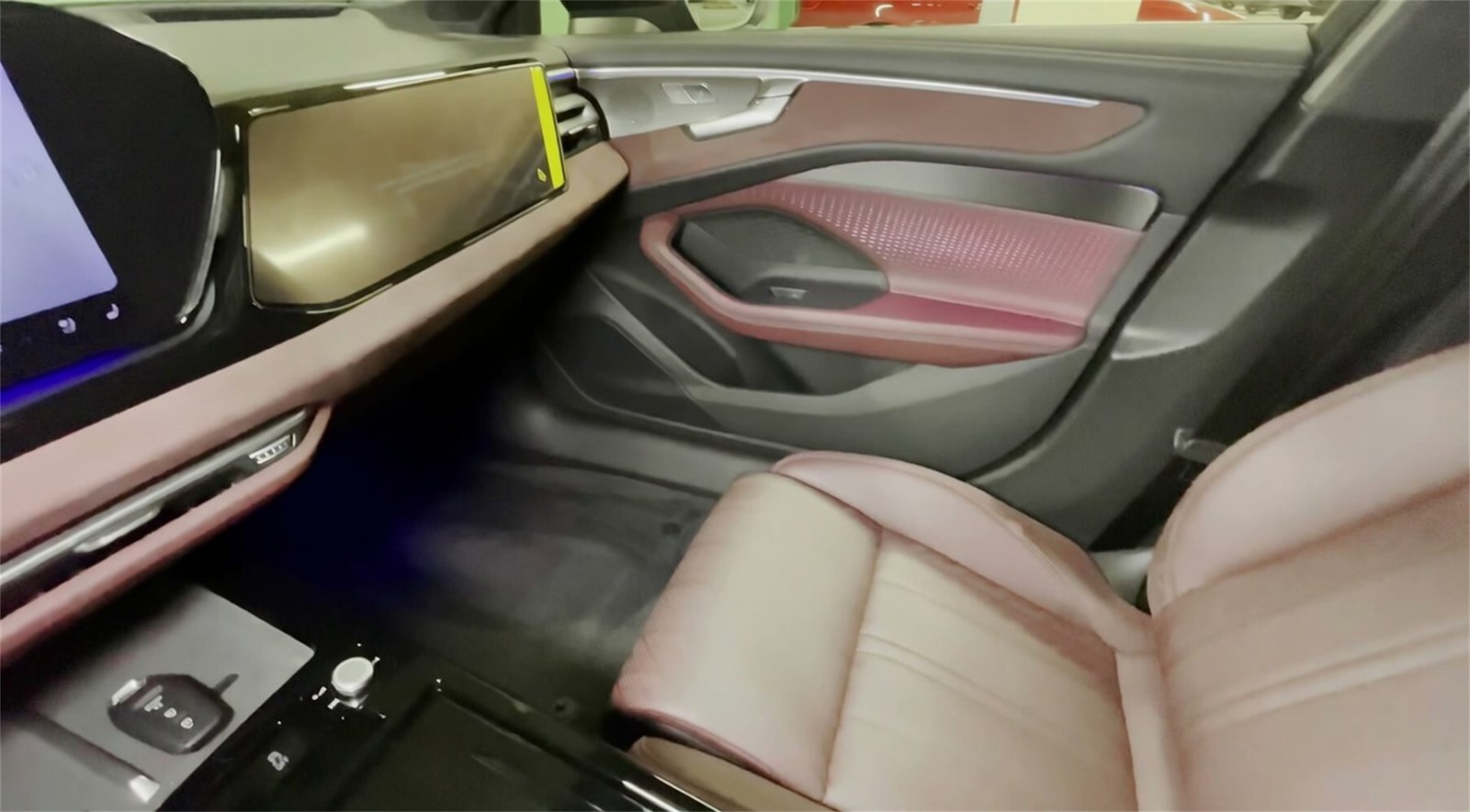 Passenger Seat 2027 Audi A6L