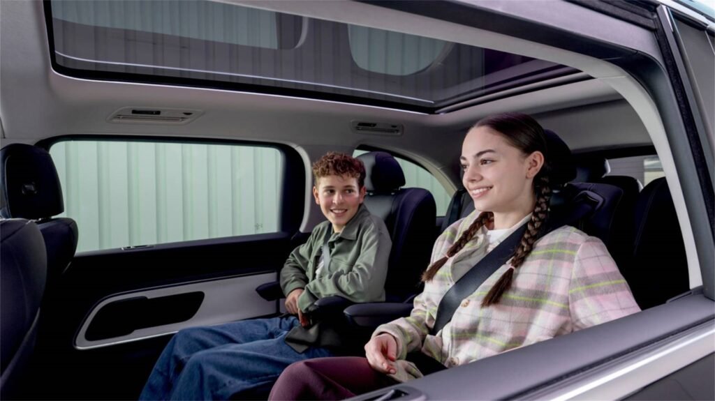 Space 2027 Mercedes Benz VLE