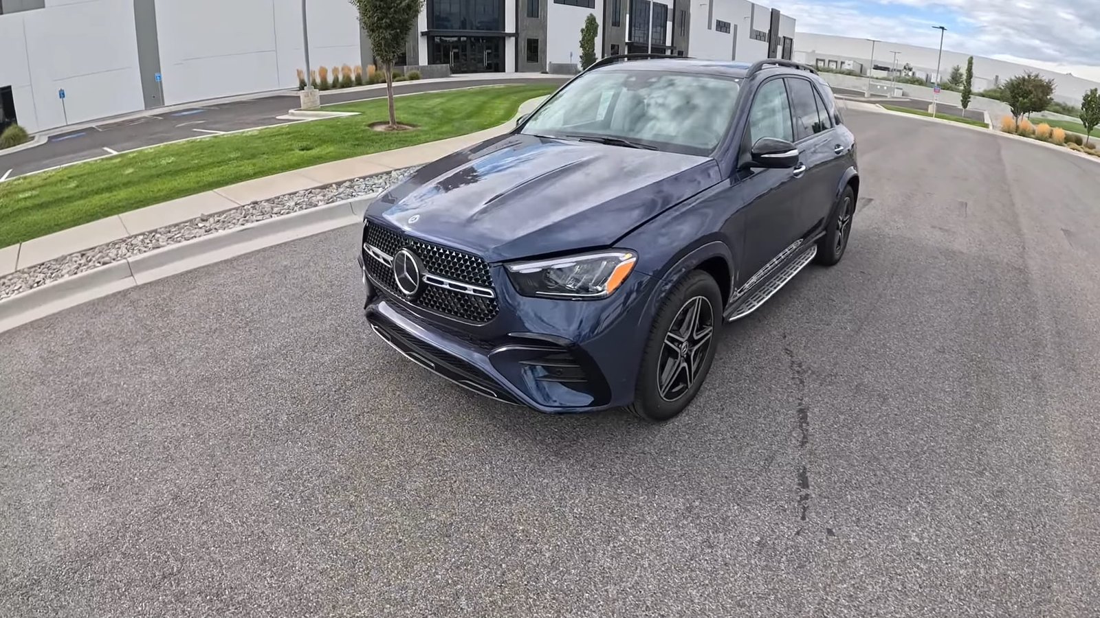 Top 1 2026 Mercedes Benz GLE 450e Best Midsize Luxury Plug in Hybrid SUVs